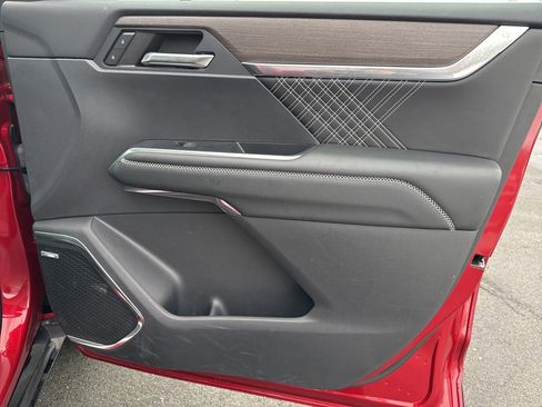 Used 2024 GMC Acadia Denali w/ LPO, Floor Liner Package image 9