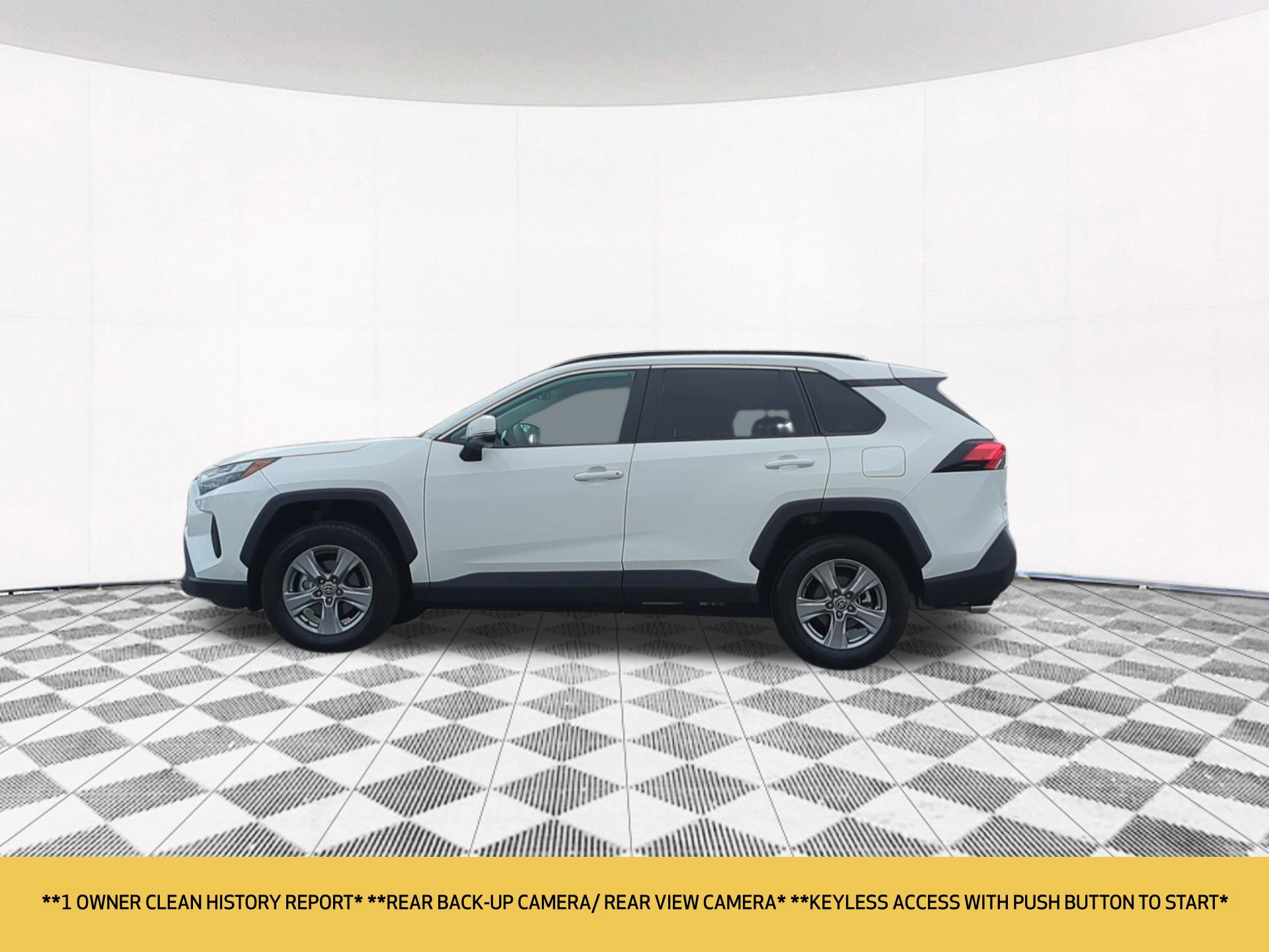Used 2025 Toyota RAV4 XLE FWD image 2