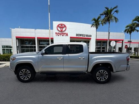 Used 2023 Toyota Tacoma TRD Sport w/ Technology Package AWD/4WD image 4