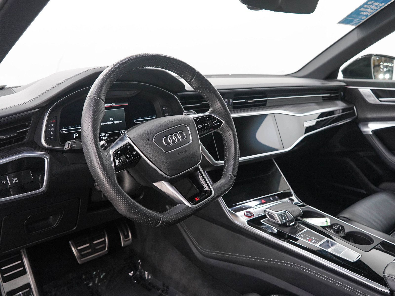 Used 2021 Audi RS 6 AWD/4WD image 26