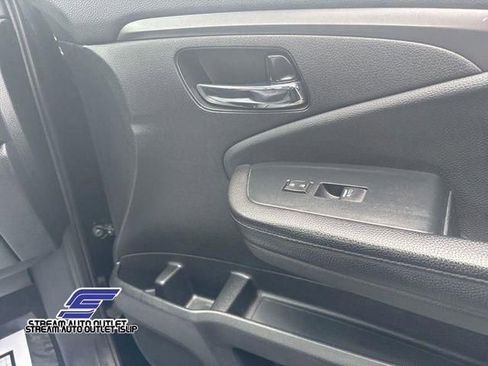 Used 2022 Honda Pilot Special Edition image 9