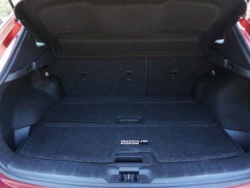 Certified 2022 Nissan Rogue Sport SL image 15