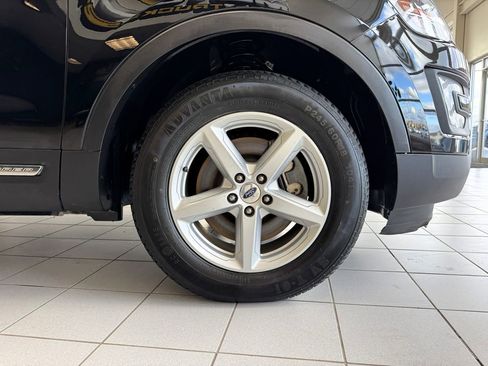 Used 2017 Ford Explorer XLT w/ Equipment Group 202A image 67