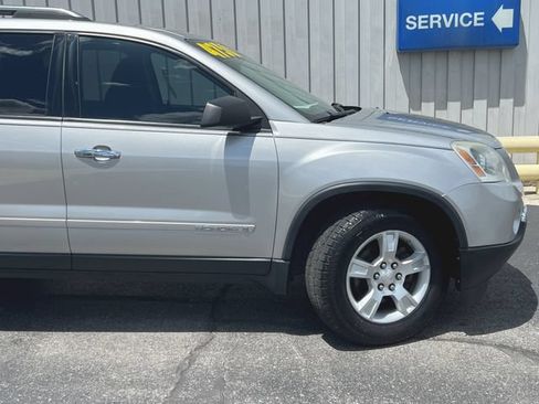 Used 2008 GMC Acadia SLE w/ Preferred Package FWD image 18