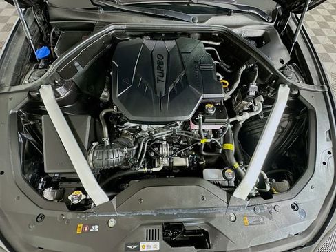 Certified 2025 Genesis G70 2.5T w/ Sport Prestige Package image 32