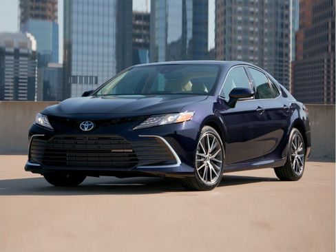 Certified 2024 Toyota Camry SE FWD image 2