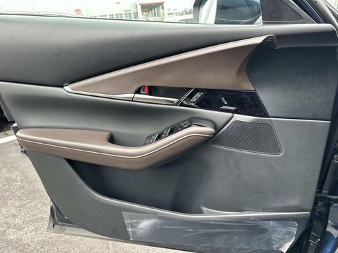 Used 2025 MAZDA CX-30 AWD 2.5 S w/ Premium Package image 24