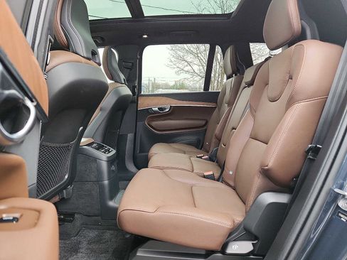 Certified 2024 Volvo XC90 T8 Plus image 10