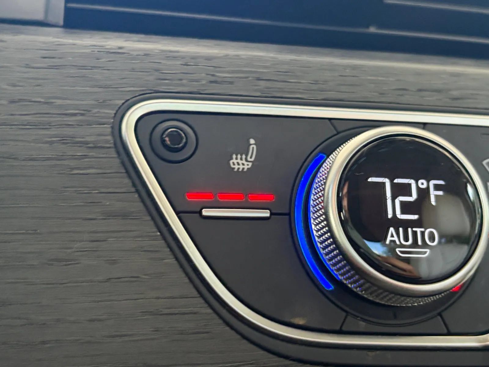 Used 2019 Audi A4 2.0T Premium w/ Convenience Package FWD image 24