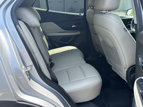Used 2018 Buick Encore Essence w/ Experience Buick Package FWD image 13