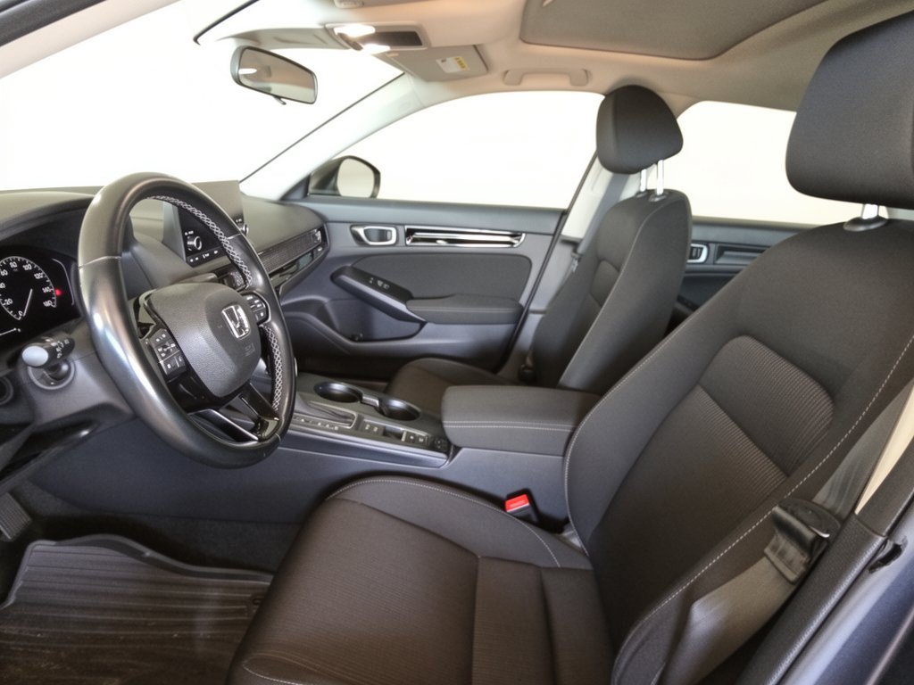 Used 2023 Honda Civic EX image 4