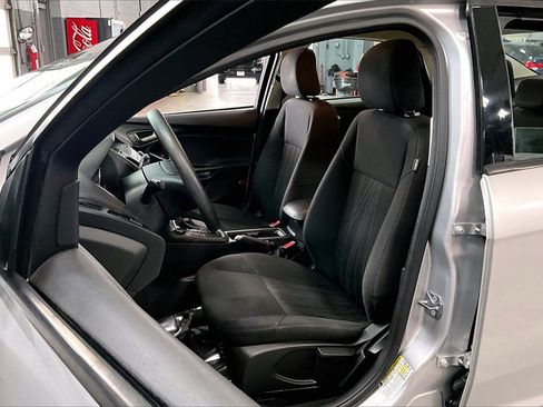 Used 2017 Ford Focus SE image 18