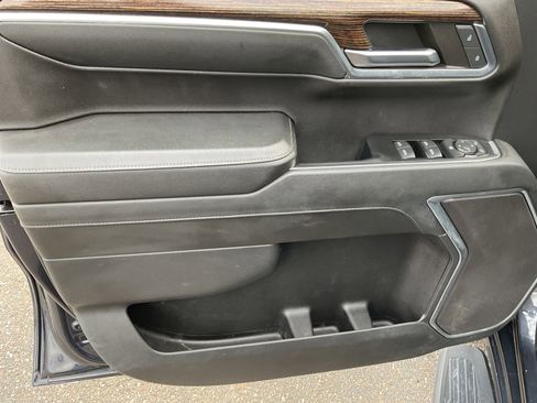 Used 2024 GMC Sierra 1500 Elevation image 10