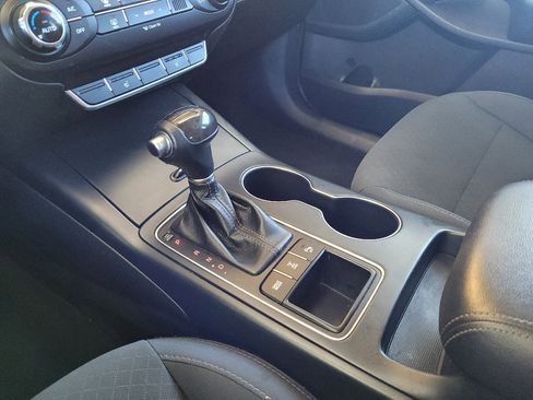 Used 2017 Kia Sorento LX w/ LX Convenience Package image 26