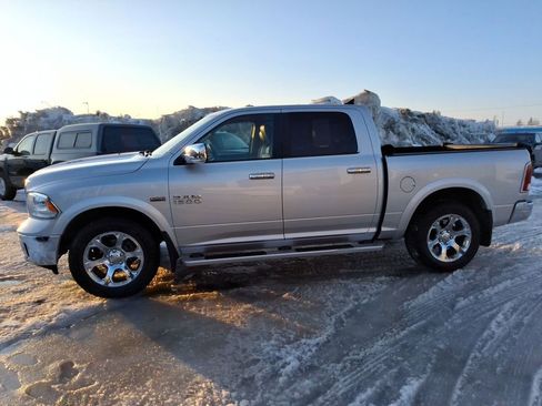 Used 2017 RAM 1500 Laramie w/ Convenience Group image 5