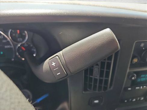 Used 2025 Chevrolet Express 2500 LT w/ LT Preferred Equipment Group RWD image 20
