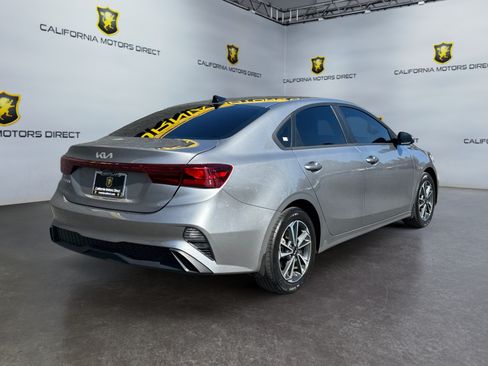 Used 2023 Kia Forte LXS FWD image 5