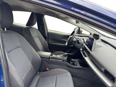 Used 2024 Toyota Prius LE FWD image 15