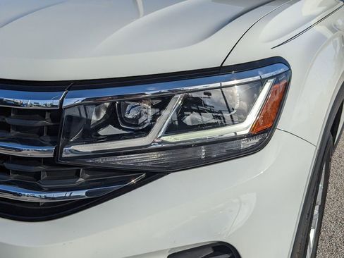 Used 2023 Volkswagen Atlas Cross Sport SE image 7