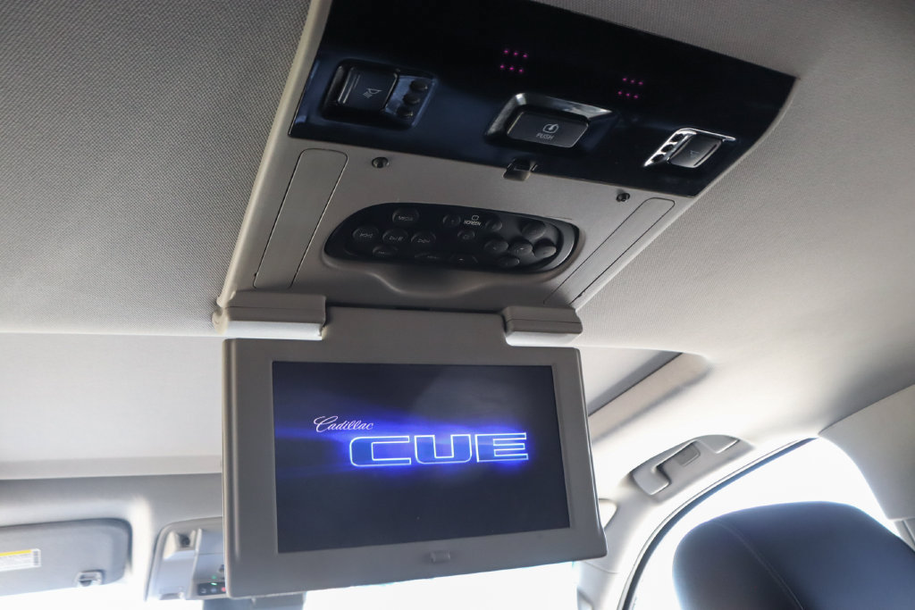 Used 2017 Cadillac Escalade Luxury AWD/4WD image 45