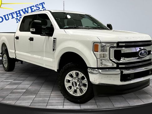 Used 2021 Ford F250 XLT AWD/4WD image 3