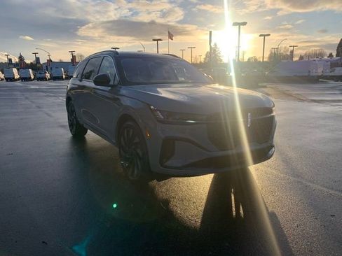 New 2026 Lincoln Nautilus Black Label w/ Jet Appearance Package image 9