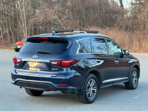 Used 2019 INFINITI QX60 Luxe w/ Essential Package image 6