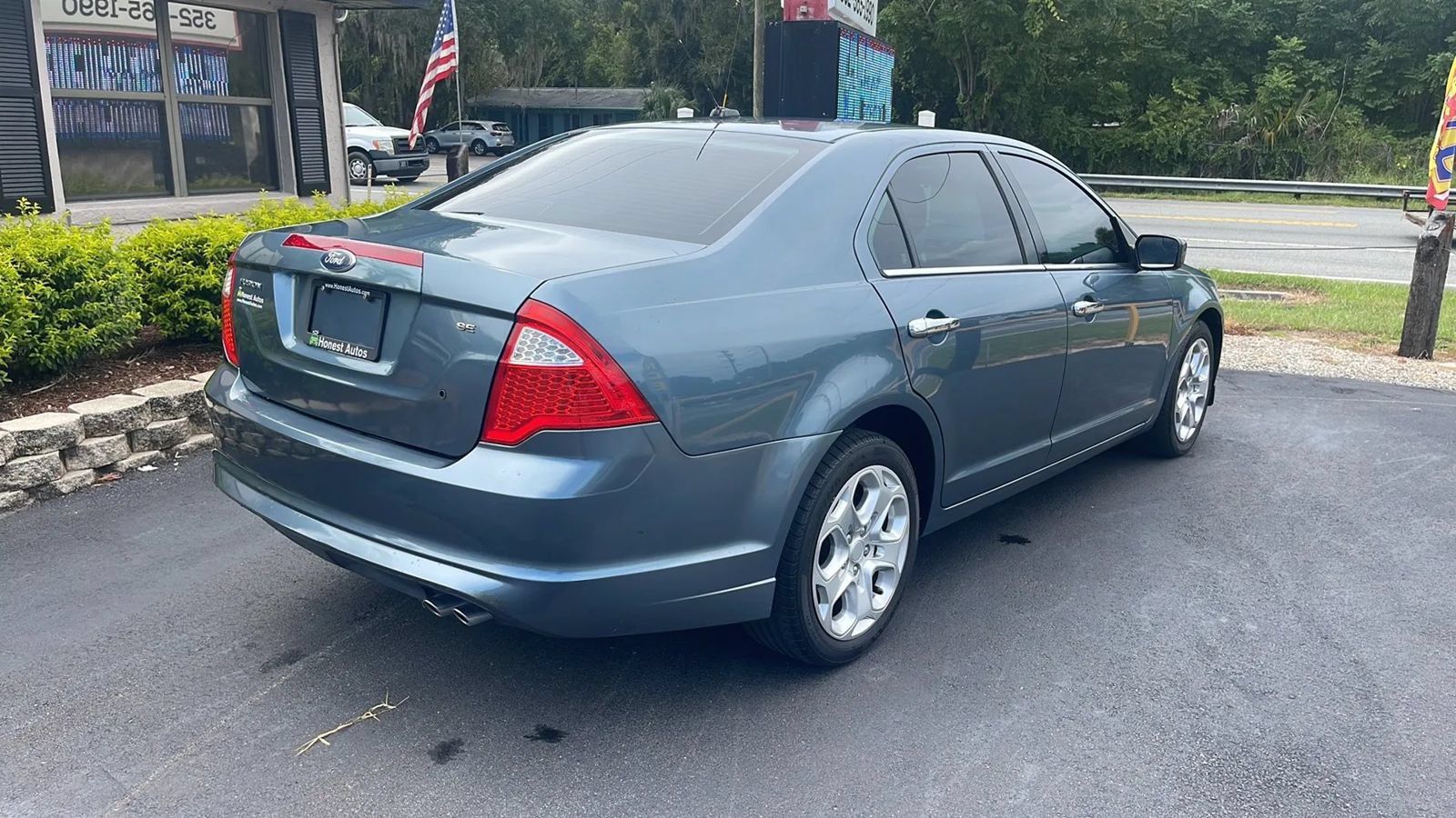 Used 2011 Ford Fusion SE FWD image 7
