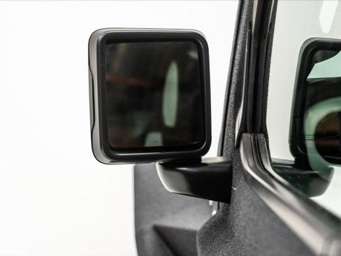 Used 2025 Jeep Gladiator Sport image 29