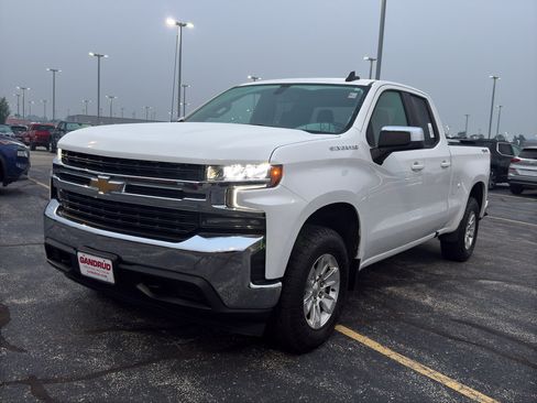 Used 2020 Chevrolet Silverado 1500 LT w/ All-Star Edition AWD/4WD image 2