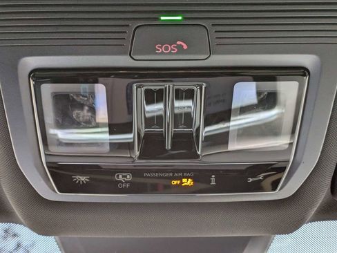 Used 2024 Volkswagen Atlas Cross Sport SE image 24