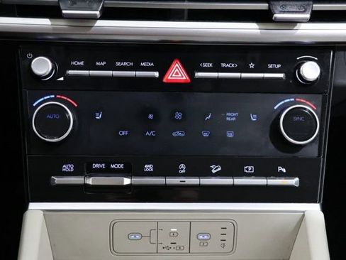 Used 2024 Hyundai Santa Fe SEL image 26