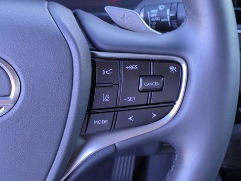 Certified 2024 Lexus ES 300h w/ Premium Package image 21