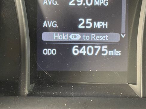 Used 2023 Toyota Camry SE image 27