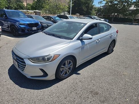 Used 2018 Hyundai Elantra SEL FWD image 1