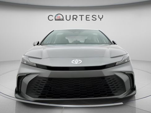 New 2026 Toyota Camry SE FWD image 29