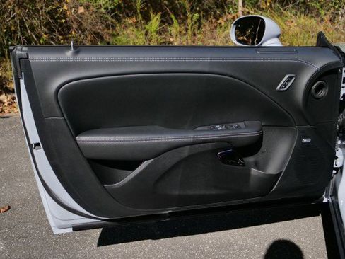 Used 2022 Dodge Challenger SRT Hellcat image 28