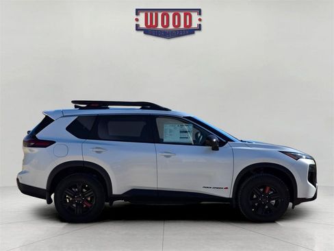 New 2026 Nissan Rogue SV AWD/4WD image 2