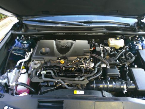 Used 2022 Toyota Camry LE image 34