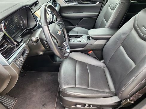 Used 2024 Cadillac XT6 Premium Luxury image 15