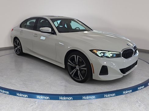 Certified 2023 BMW 330i Sedan w/ Premium Package RWD image 4