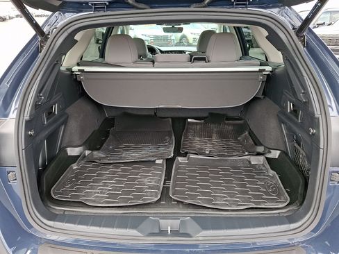 Used 2025 Subaru Outback Premium w/ Popular Package #1A AWD/4WD image 42
