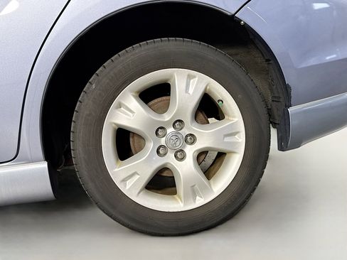 Used 2005 Toyota Matrix XR FWD image 29