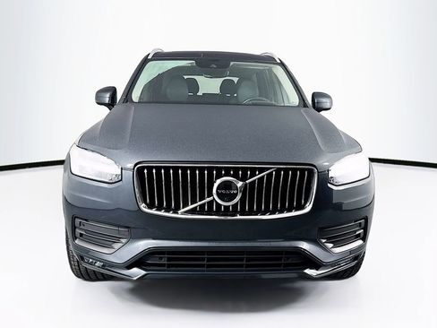 Used 2022 Volvo XC90 T6 Momentum w/ Advanced Package image 2