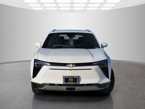 New 2026 Chevrolet Blazer EV LT image 2