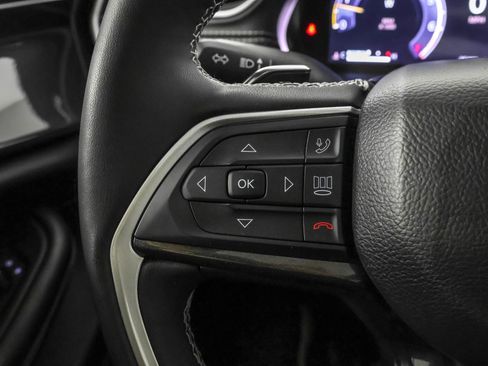 Used 2023 Jeep Grand Cherokee L Laredo image 30