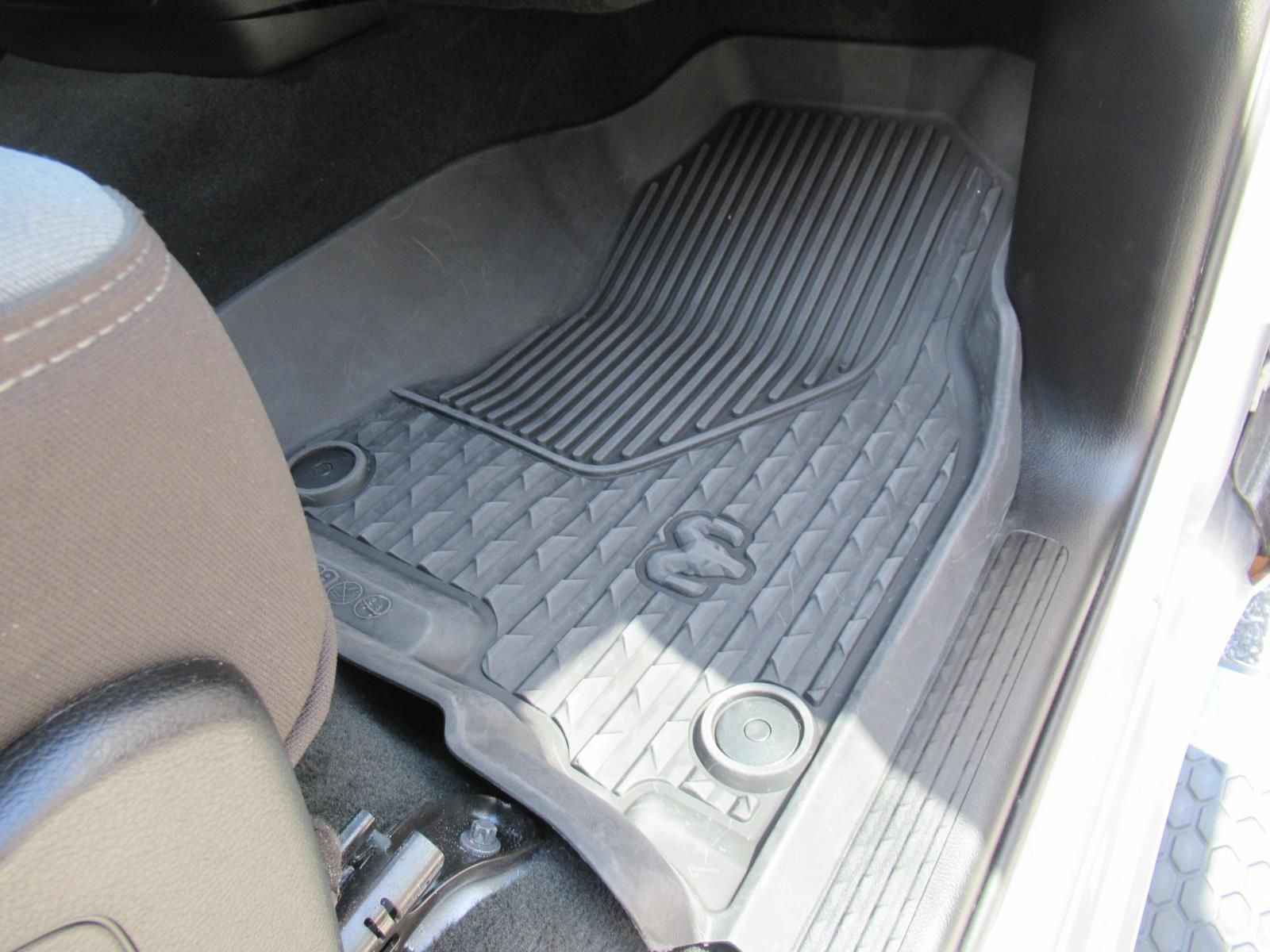 Used 2023 RAM 1500 Big Horn AWD/4WD image 32