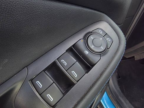 Used 2025 Buick Encore GX Sport Touring w/ Comfort Package image 12