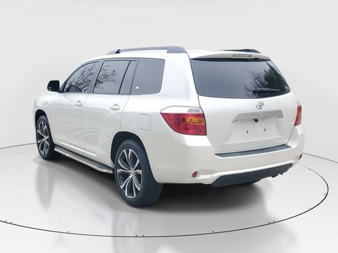 Used 2010 Toyota Highlander Base image 5