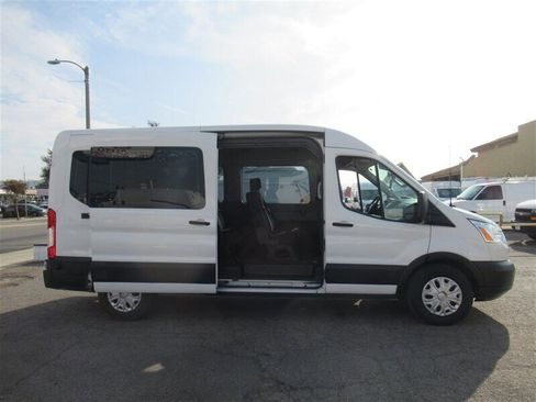 Used 2019 Ford Transit 350 XLT image 4
